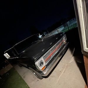 Meet your Posher, Ansel